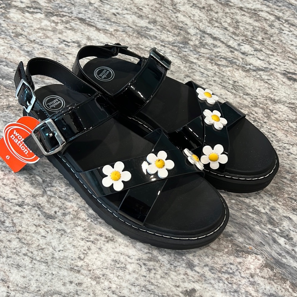 Women’s 90’s inspired floral sandals